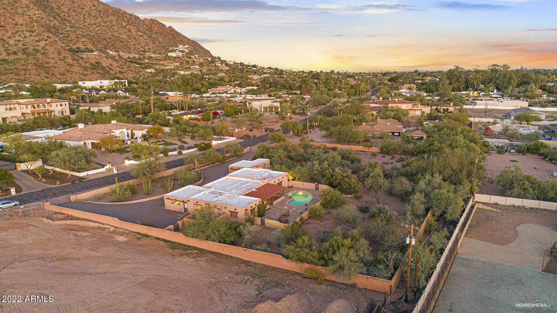 CAMELBACK MOUNTAIN ESTATES PLAT 1 - Residential