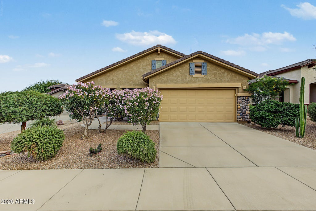 Photo of 241 W Summit Circle, San Tan Valley, AZ 85143 (MLS # 7093160)