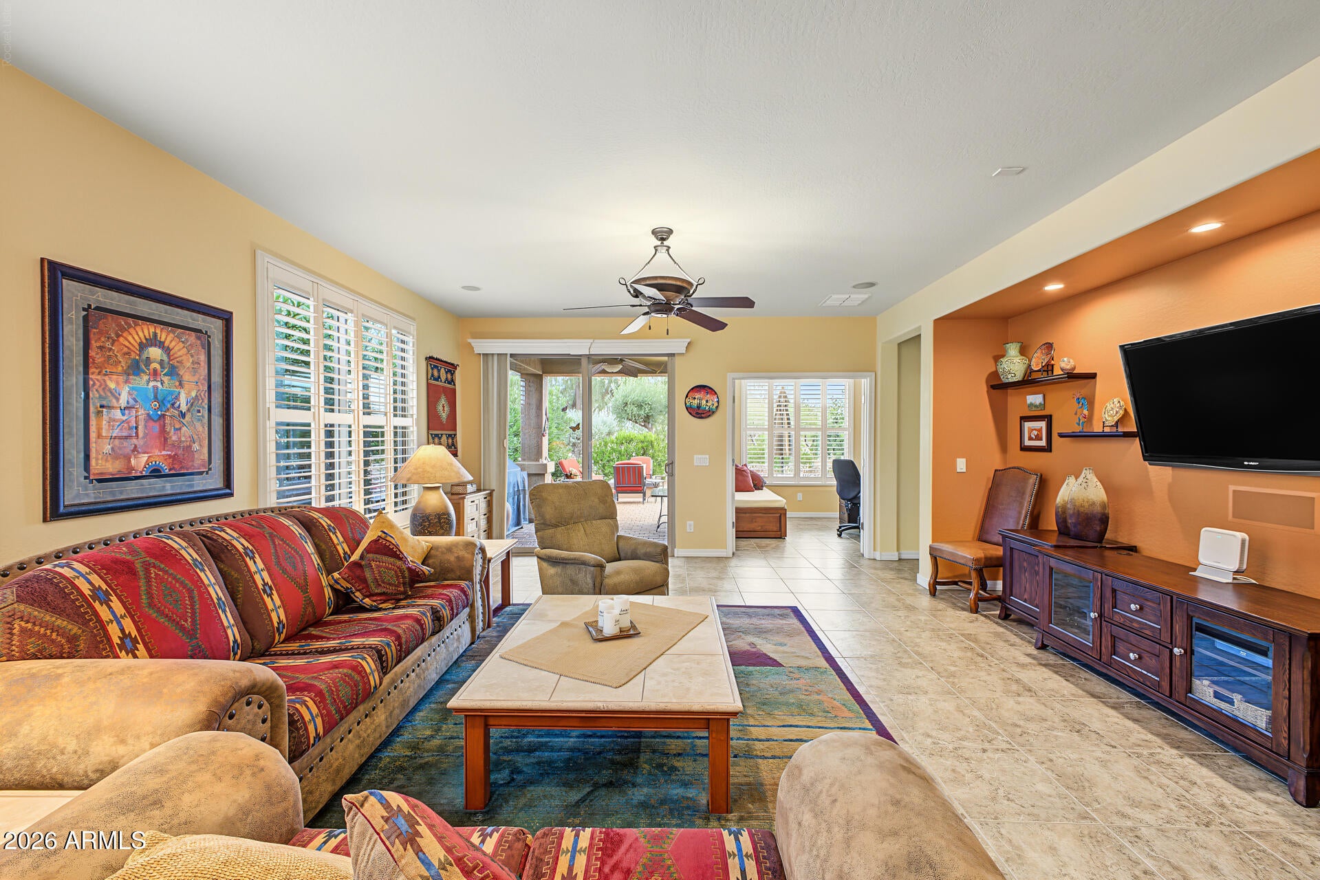 241 W SUMMIT Circle