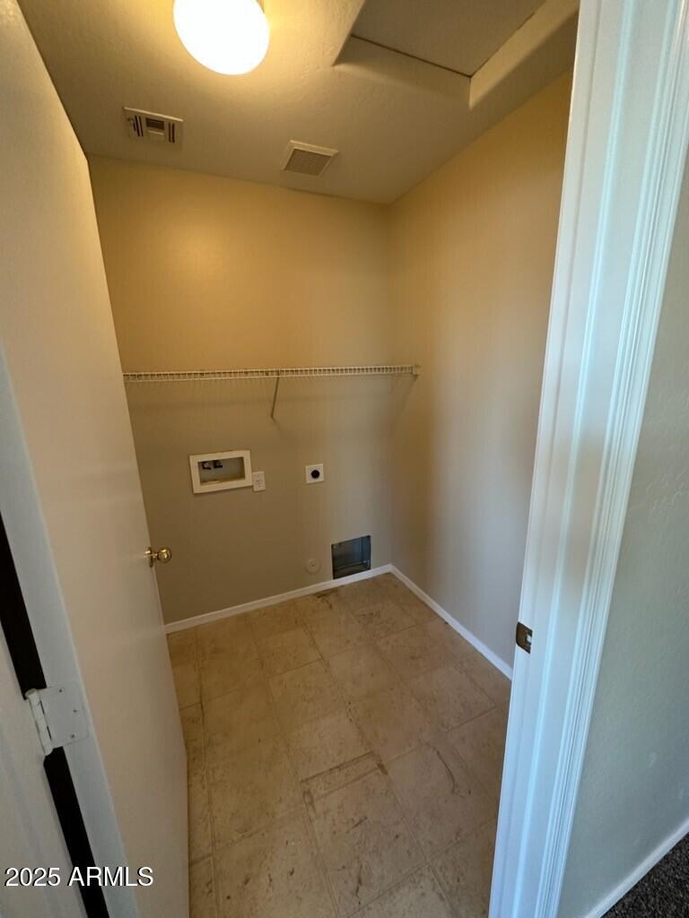 23811 W DESERT BLOOM Street