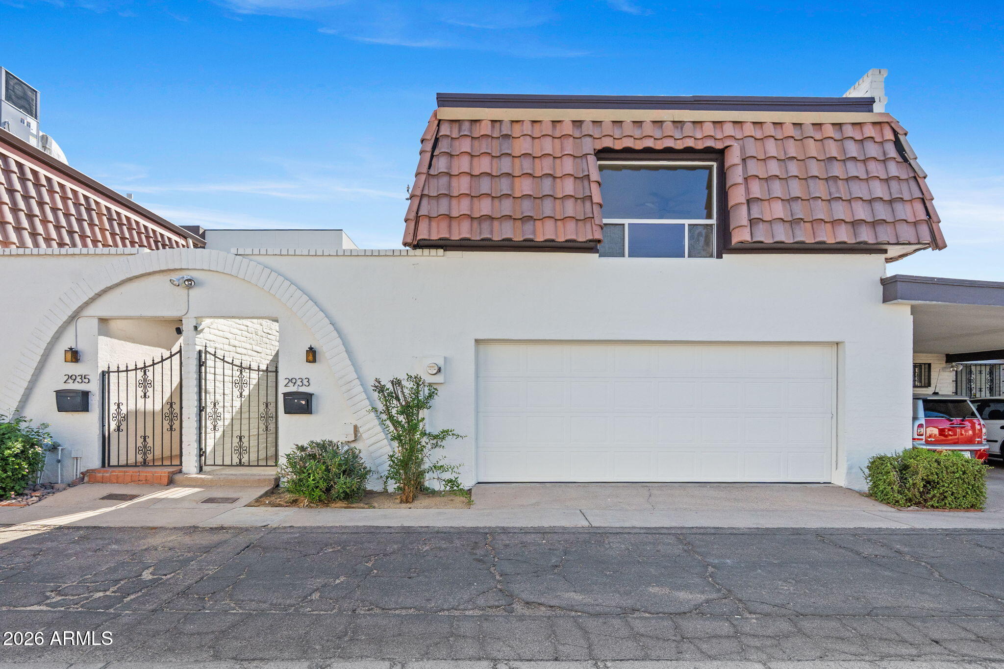 2933 N CASA TOMAS Court