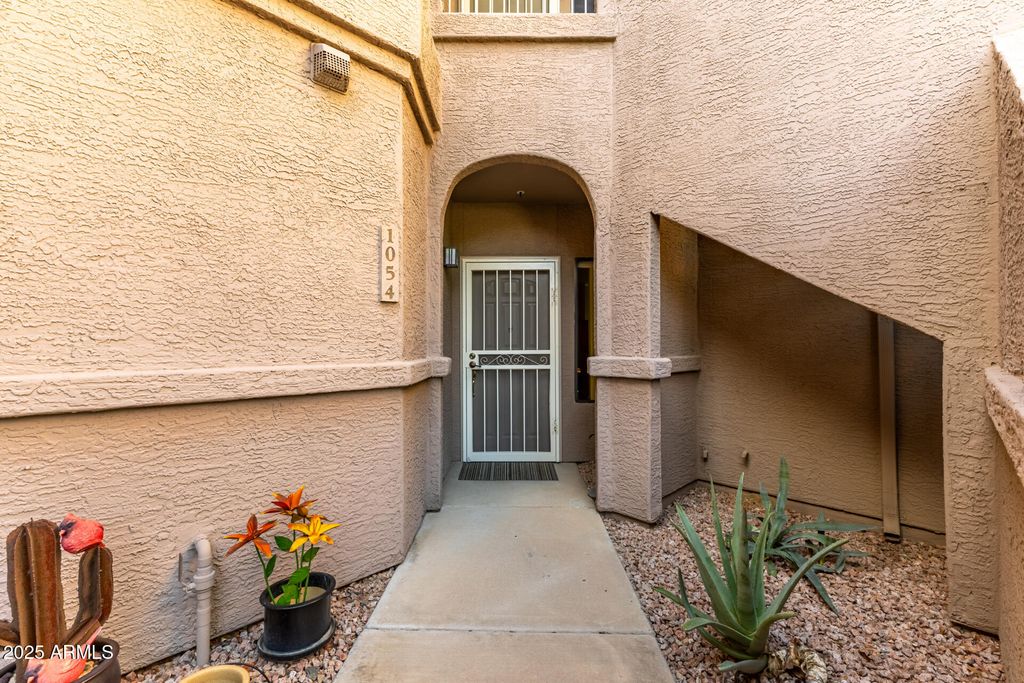 Photo of 15050 N Thompson Peak Parkway #1054, Scottsdale, AZ 85260 (MLS # 6954146)