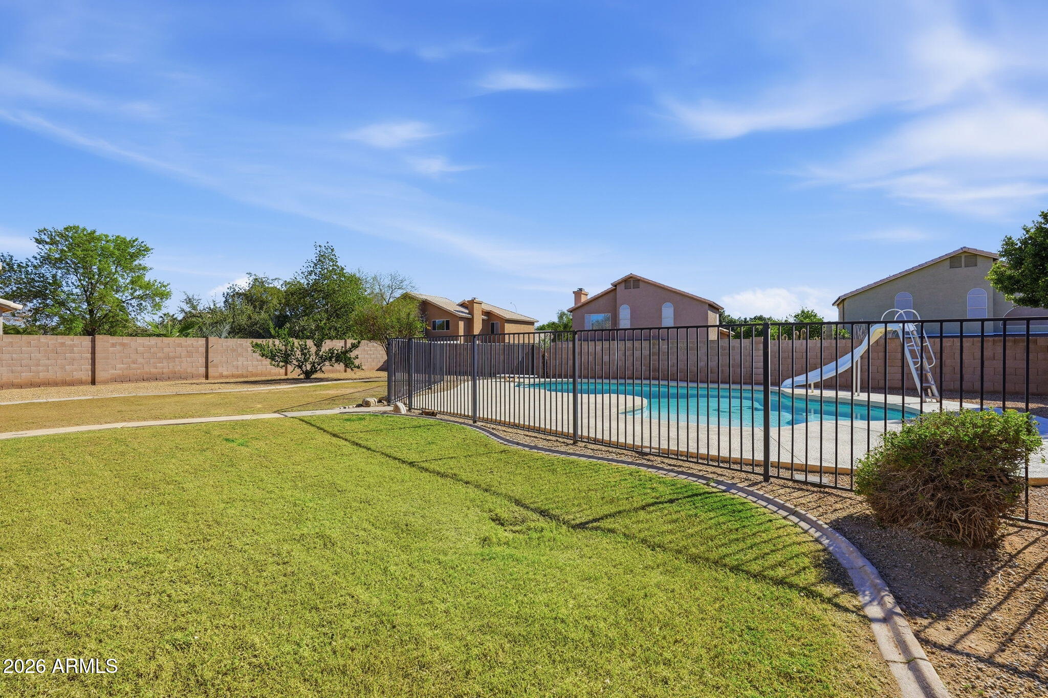 1310 N CONCORD Avenue