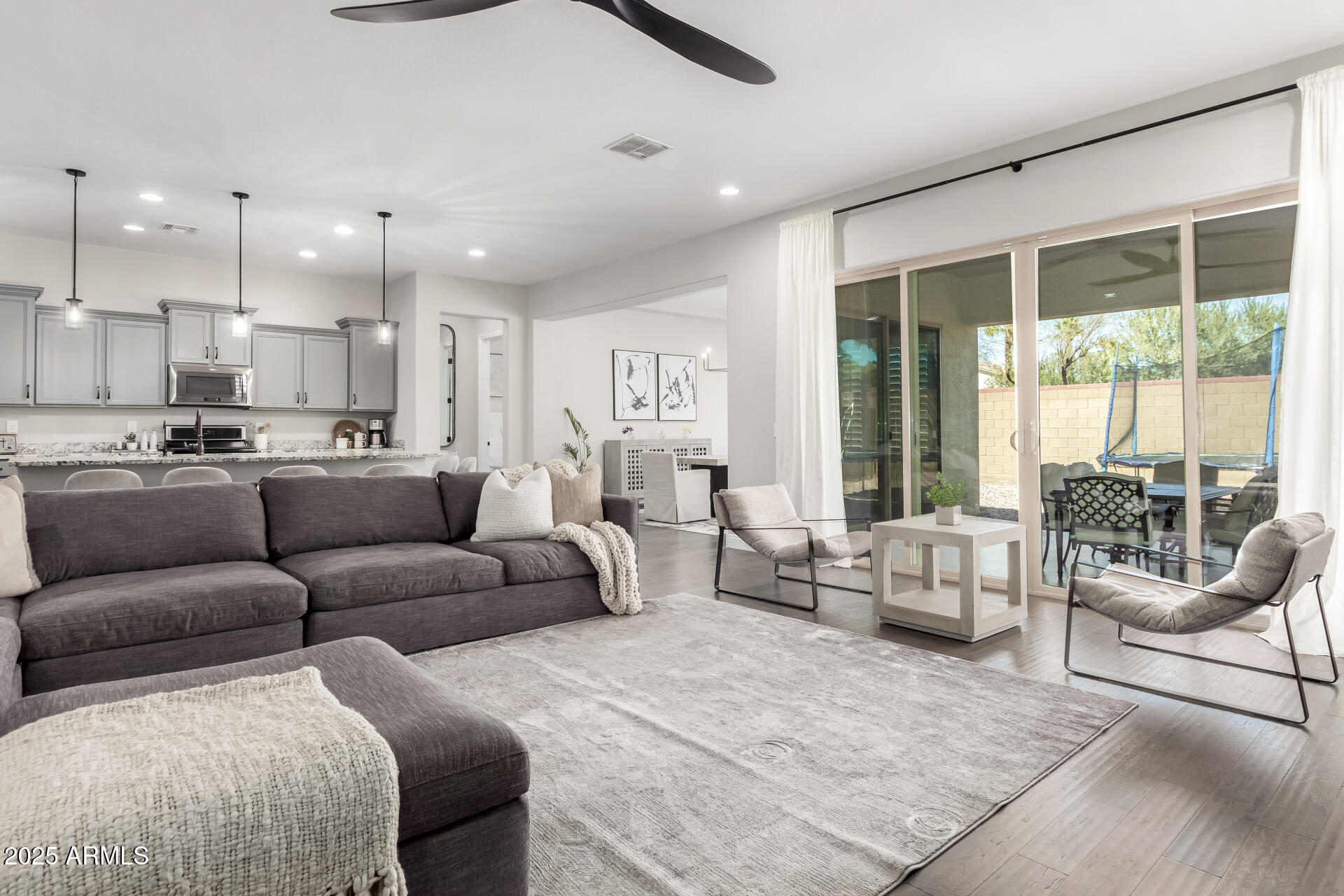 1980 E HORSESHOE Drive