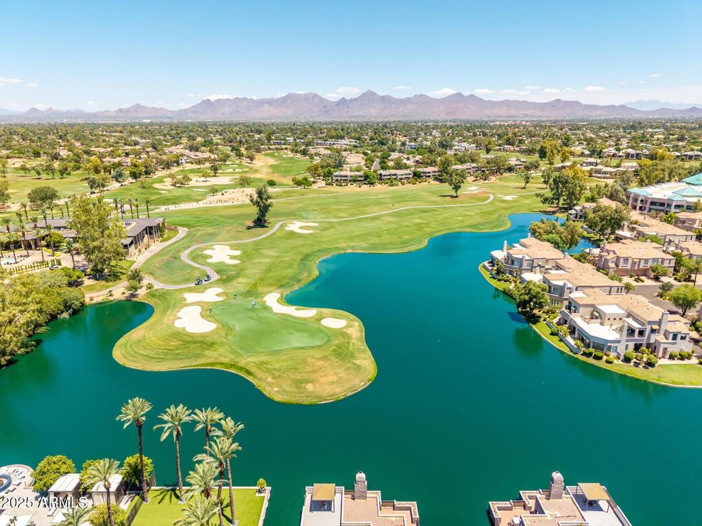 Photo of 8989 N Gainey Center Drive #133, Scottsdale, AZ 85258 (MLS # 6947155)