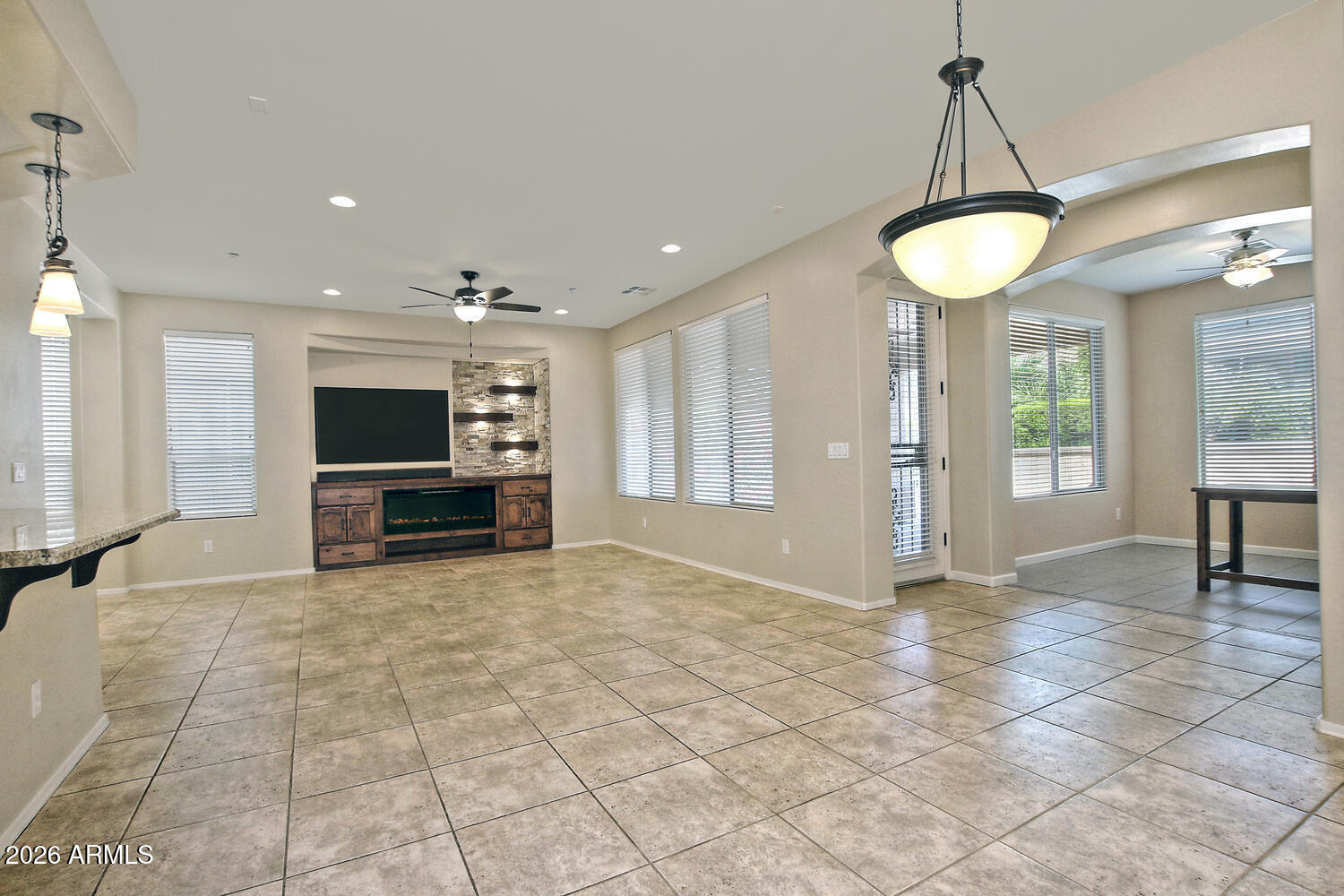 12416 W PINNACLE VISTA Drive