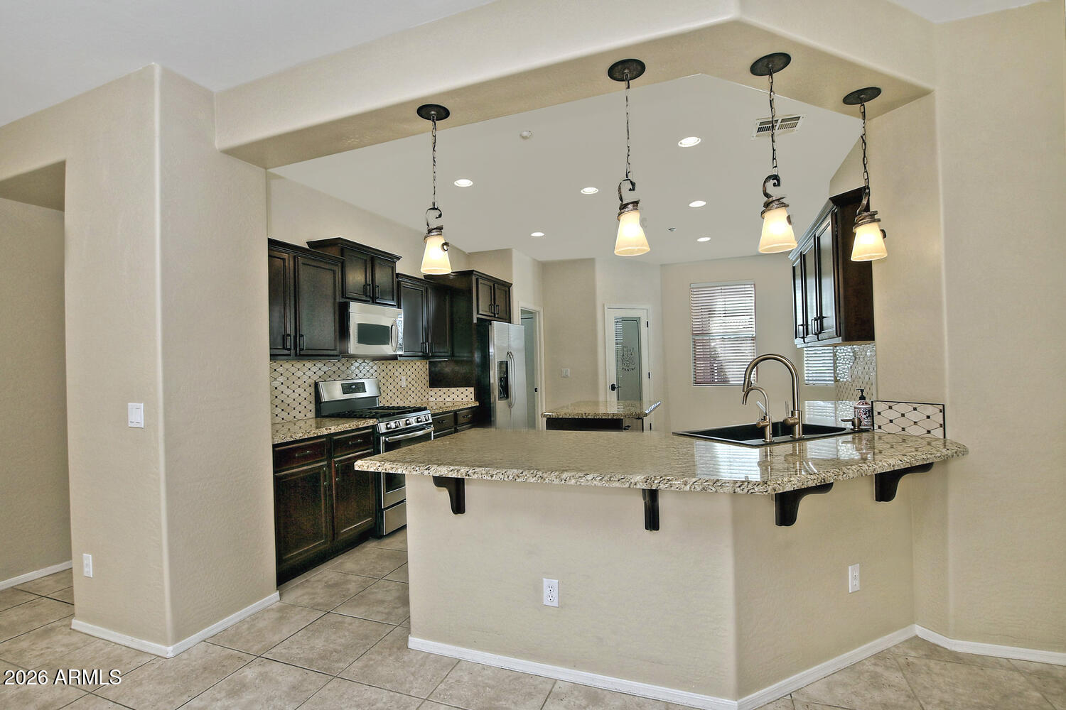 12416 W PINNACLE VISTA Drive