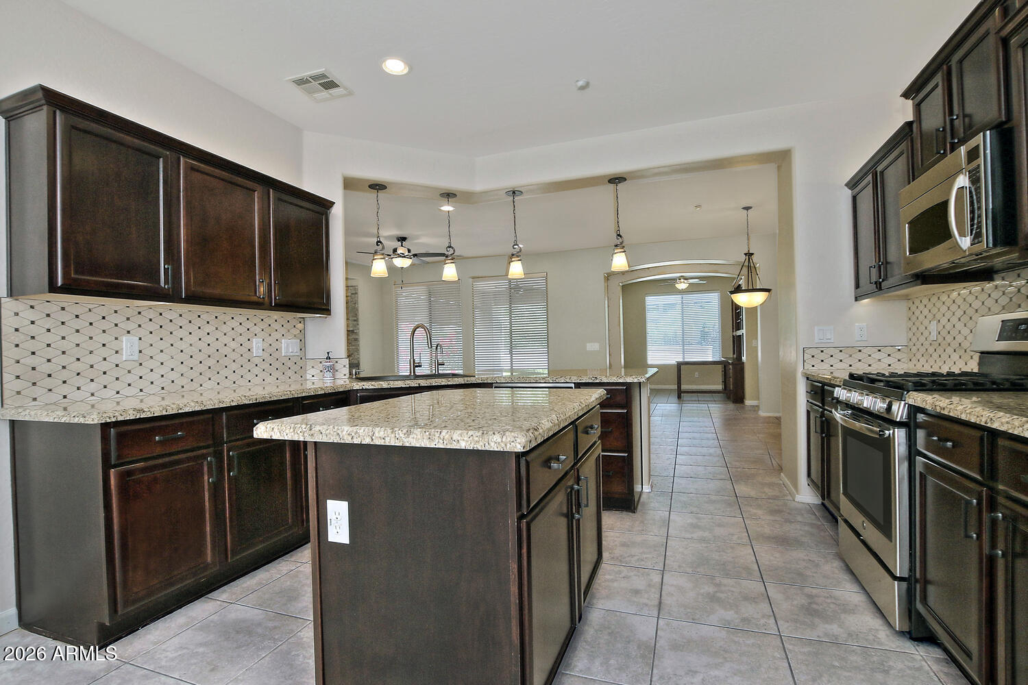 12416 W PINNACLE VISTA Drive
