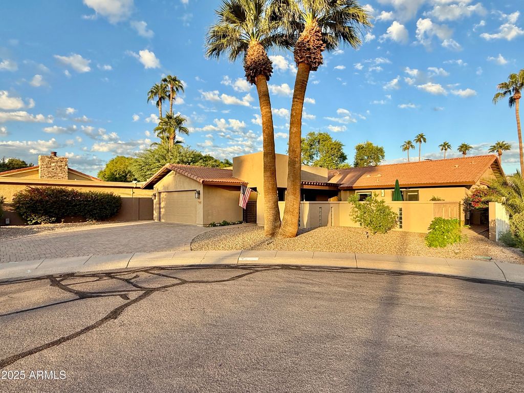 Photo of 7151 N Via De La Campana Street, Scottsdale, AZ 85258 (MLS # 6937340)