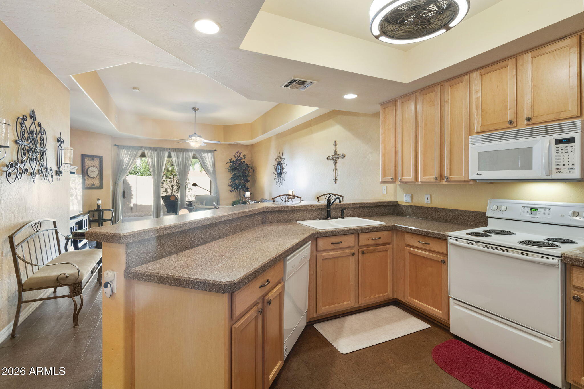 4202 E BROADWAY Road 80