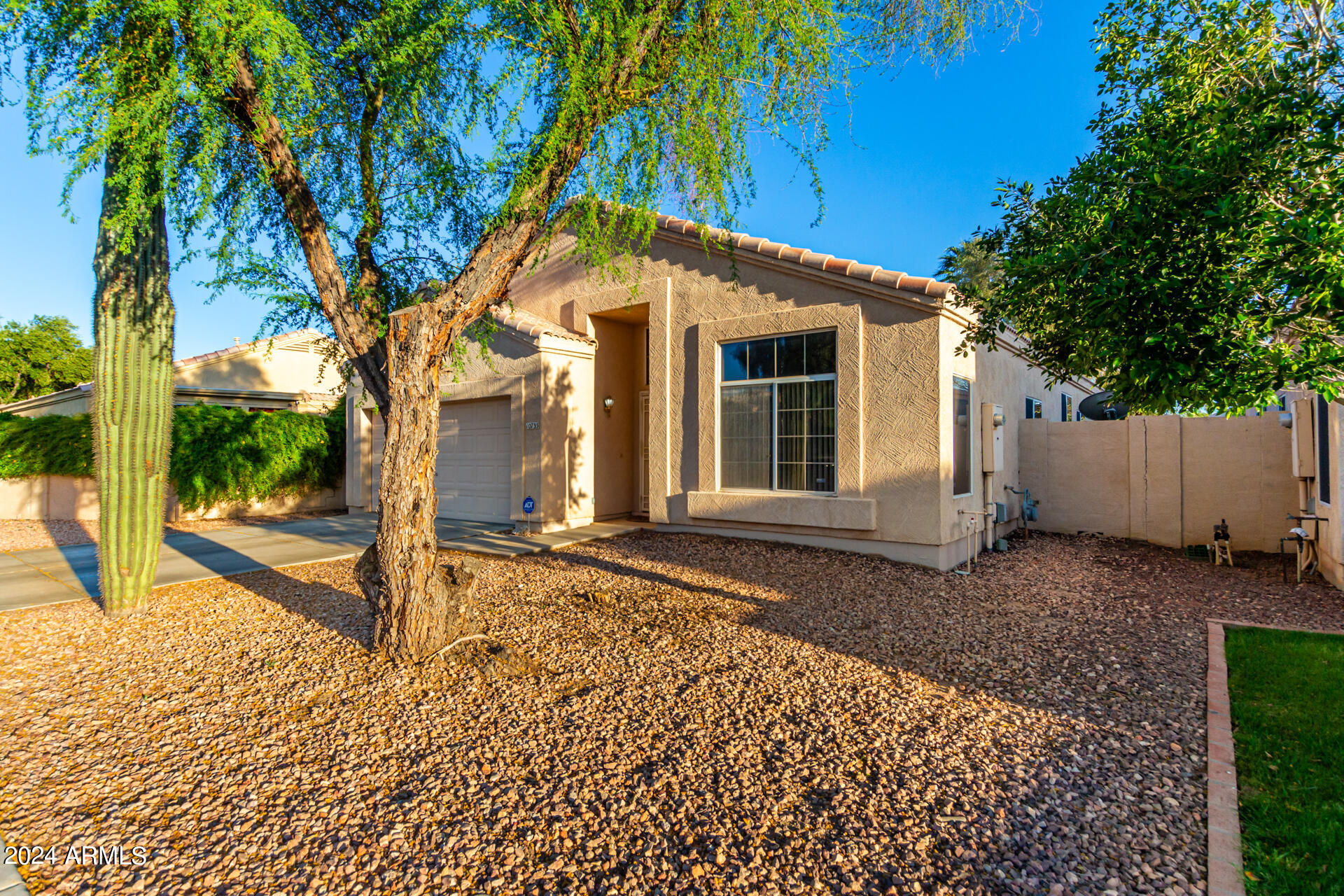 10735 W BERMUDA Drive