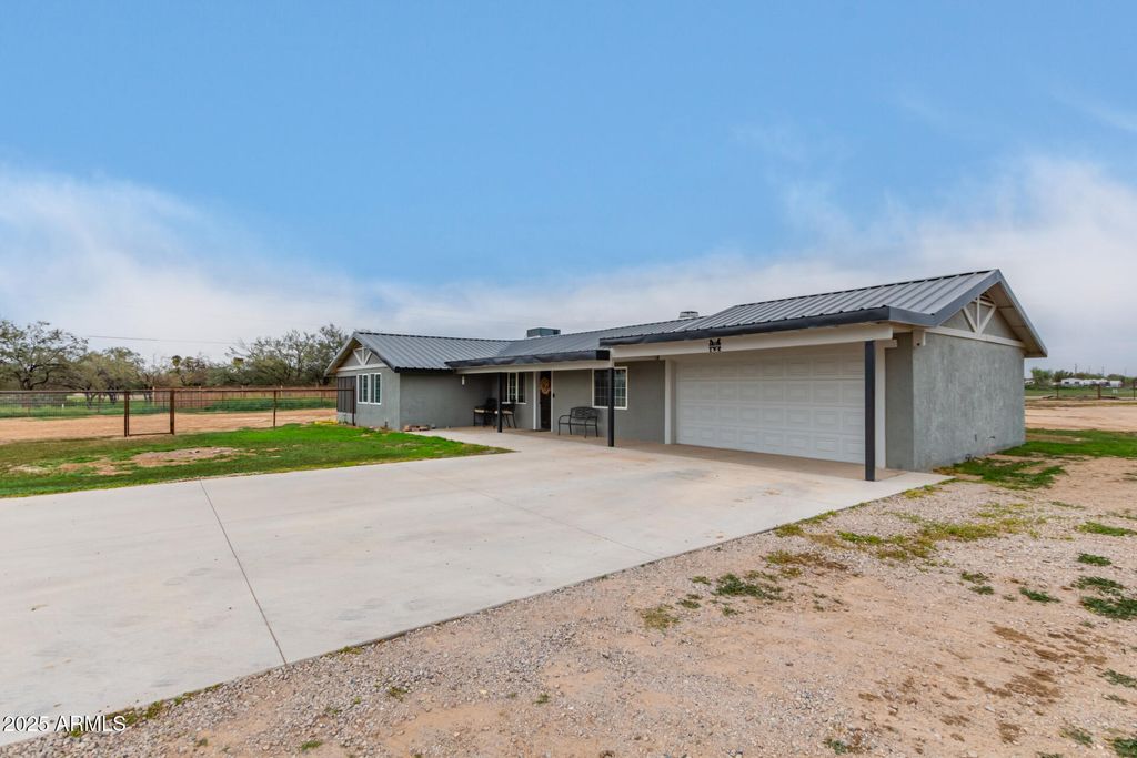 Photo of 50135 W Jean Drive, Maricopa, AZ 85139 (MLS # 6962921)