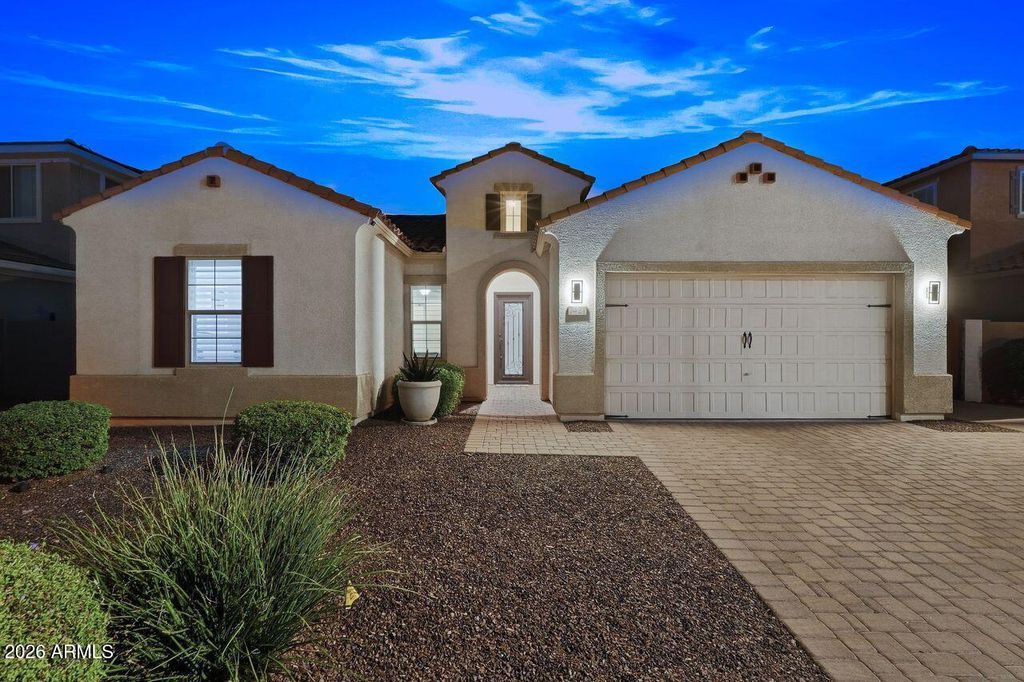 Photo of 7421 W Remuda Drive, Peoria, AZ 85383 (MLS # 7017169)