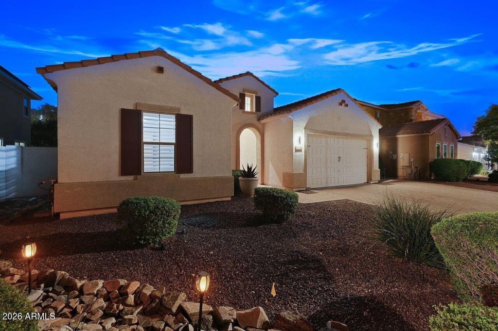 Photo of 7421 W Remuda Drive, Peoria, AZ 85383 (MLS # 7017169)
