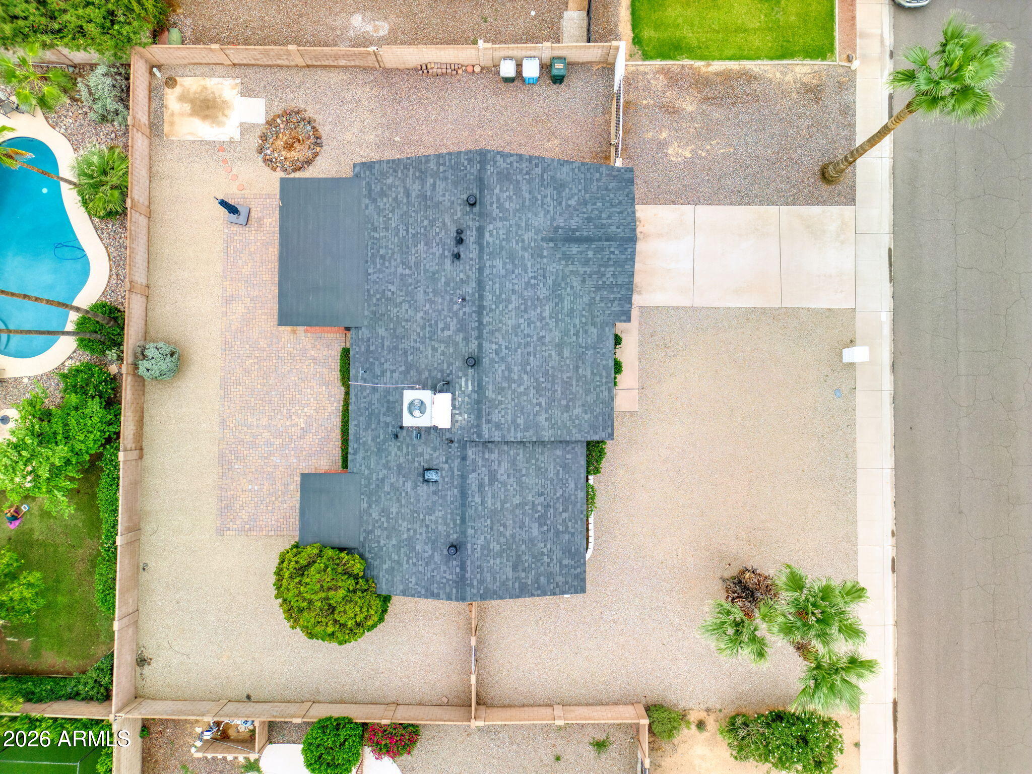 5009 E LAUREL Lane