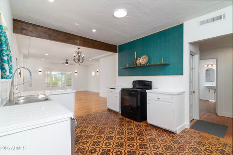 219 W HEINER Drive Superior AZ 85173