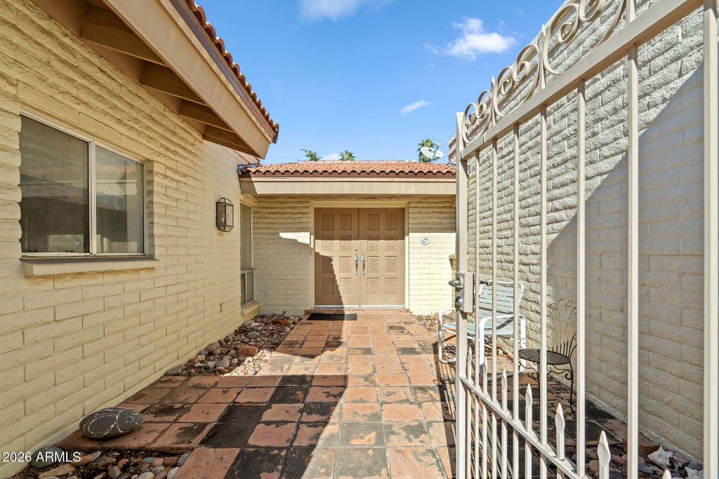 Photo of 114 E San Miguel Avenue, Phoenix, AZ 85012 (MLS # 7000309)