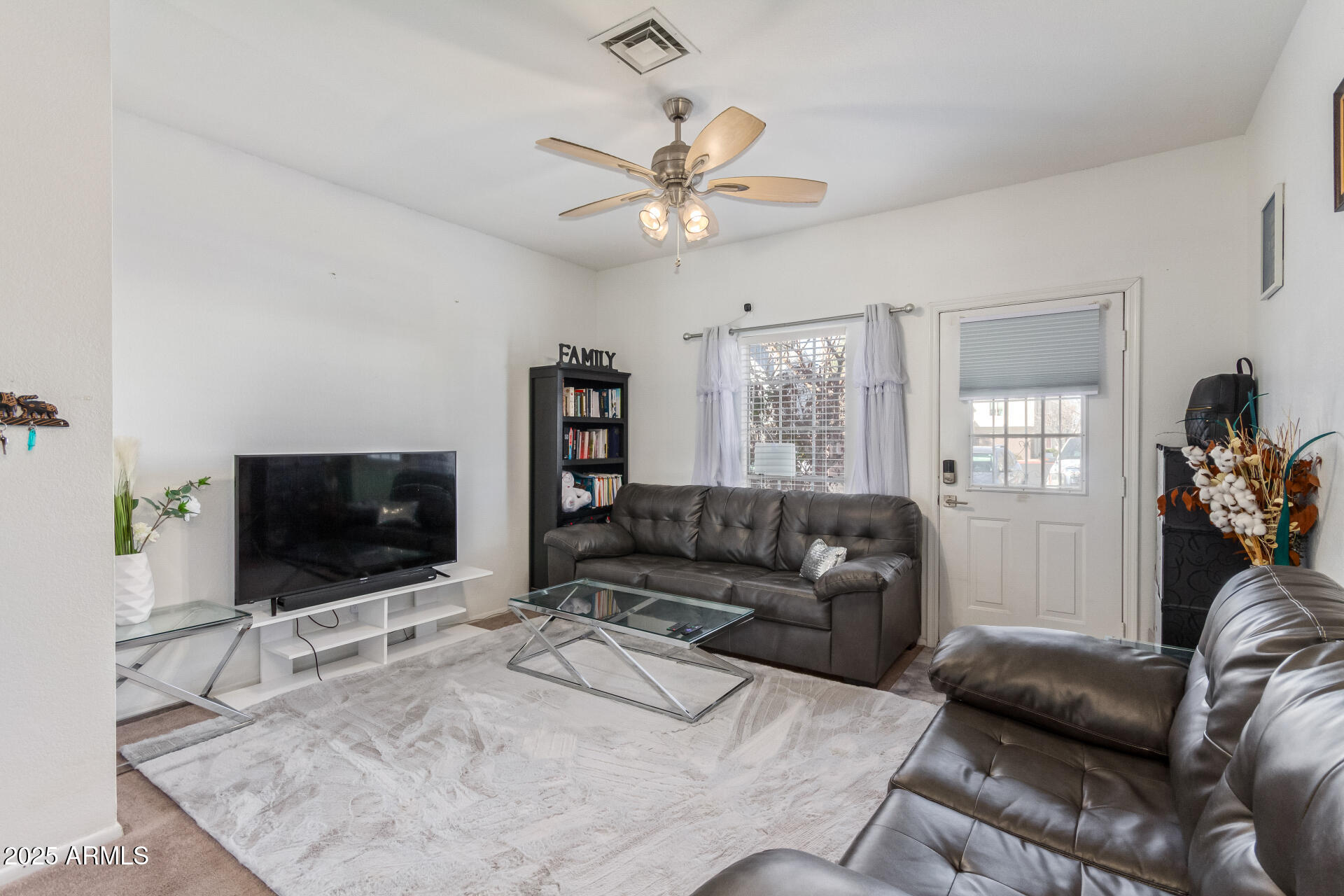 1601 N SABA Street 264