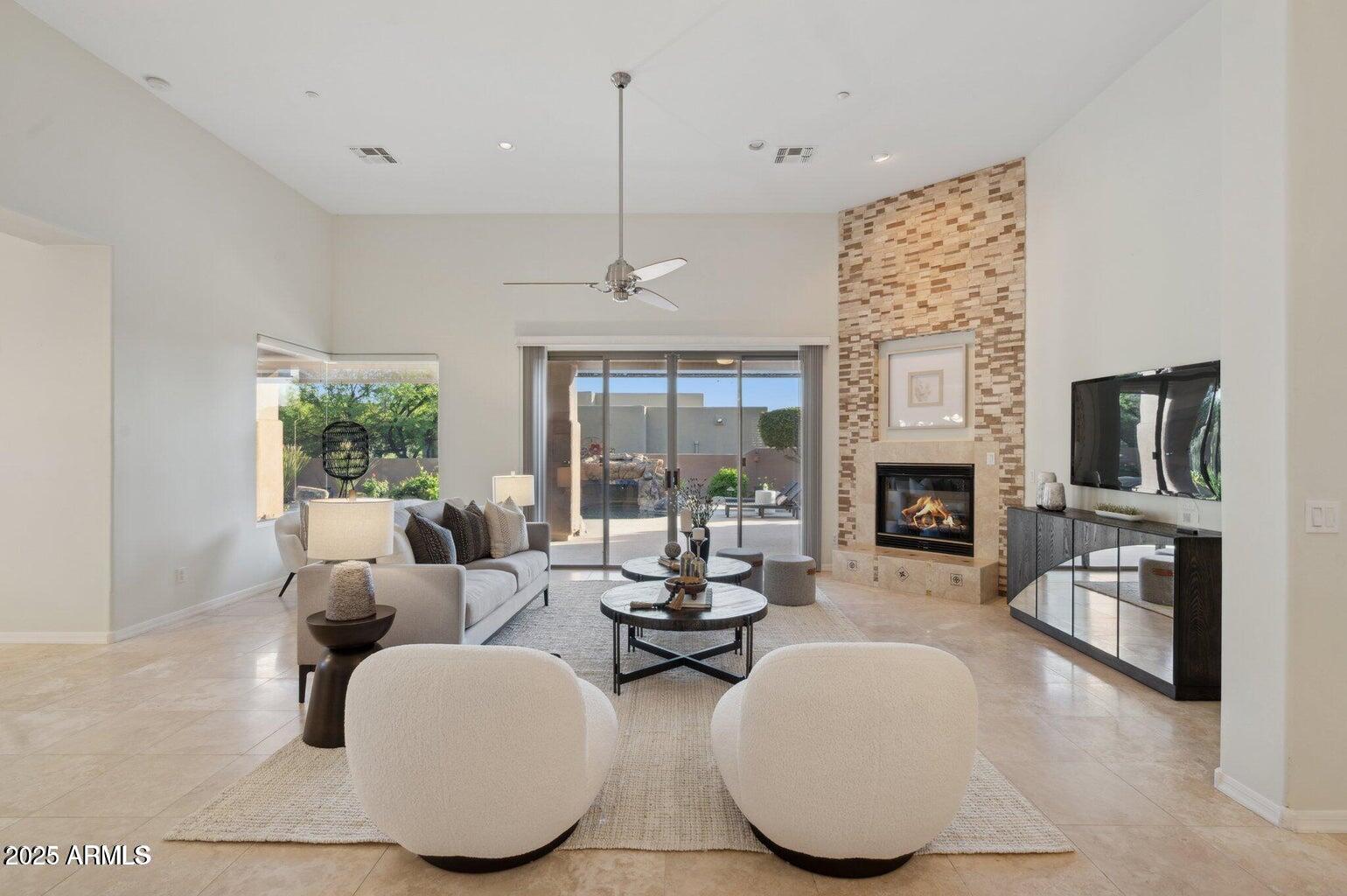 11299 E GREYTHORN Drive