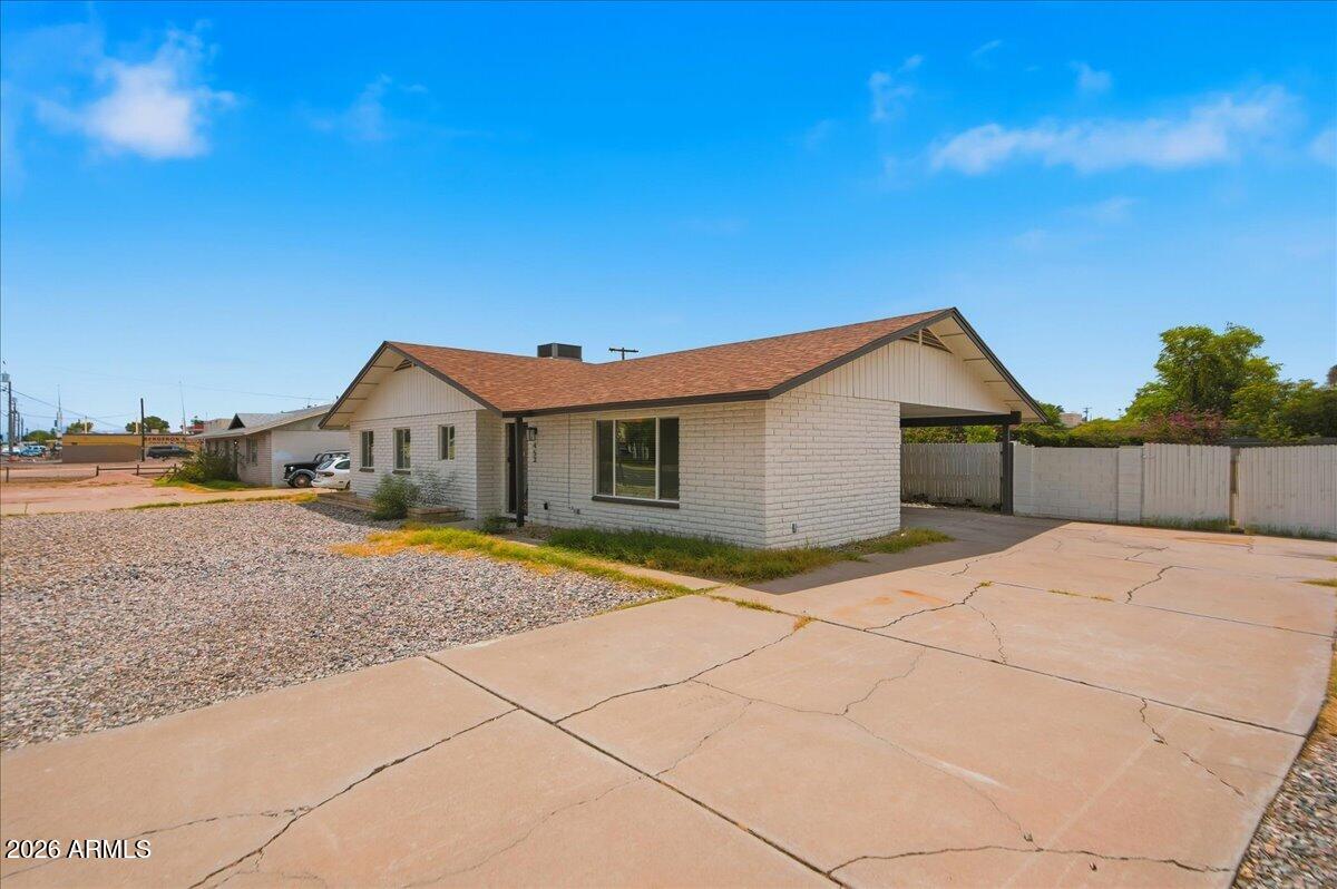 453 W MCLELLAN Road