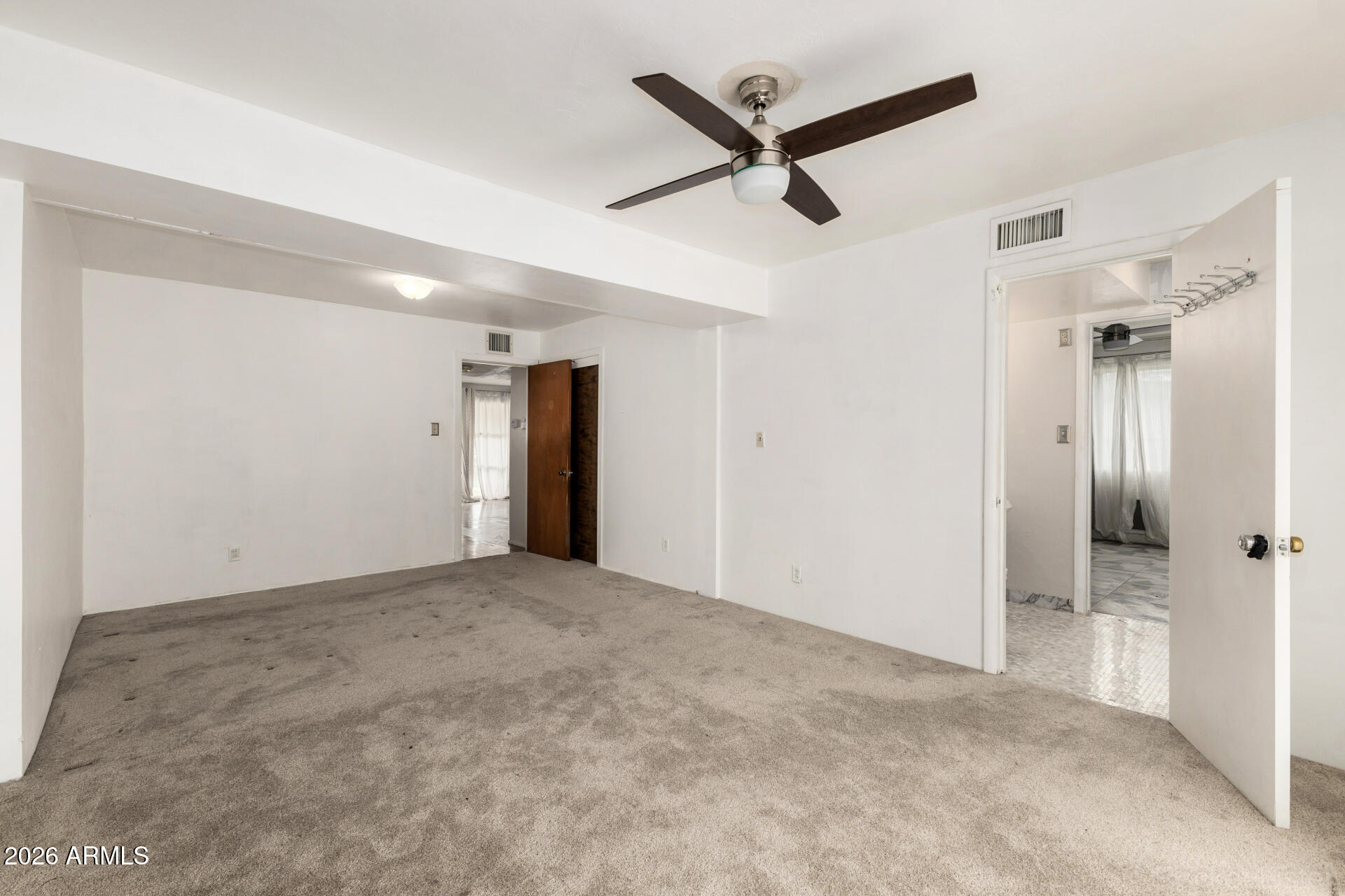 410 W PARKWAY Boulevard