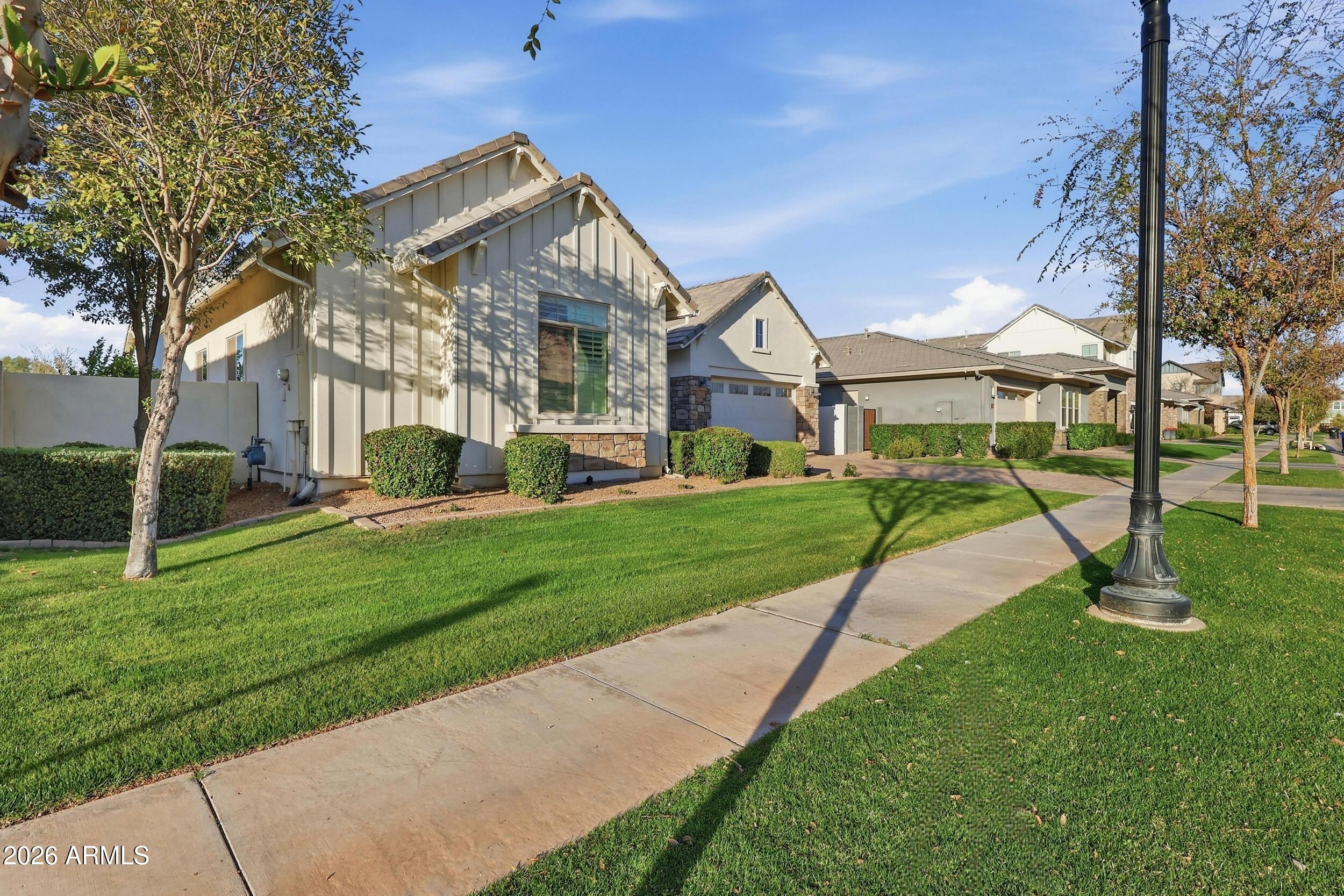 3716 E APPALOOSA Road