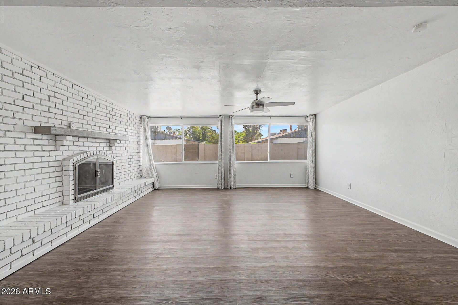 1711 W Montecito Avenue