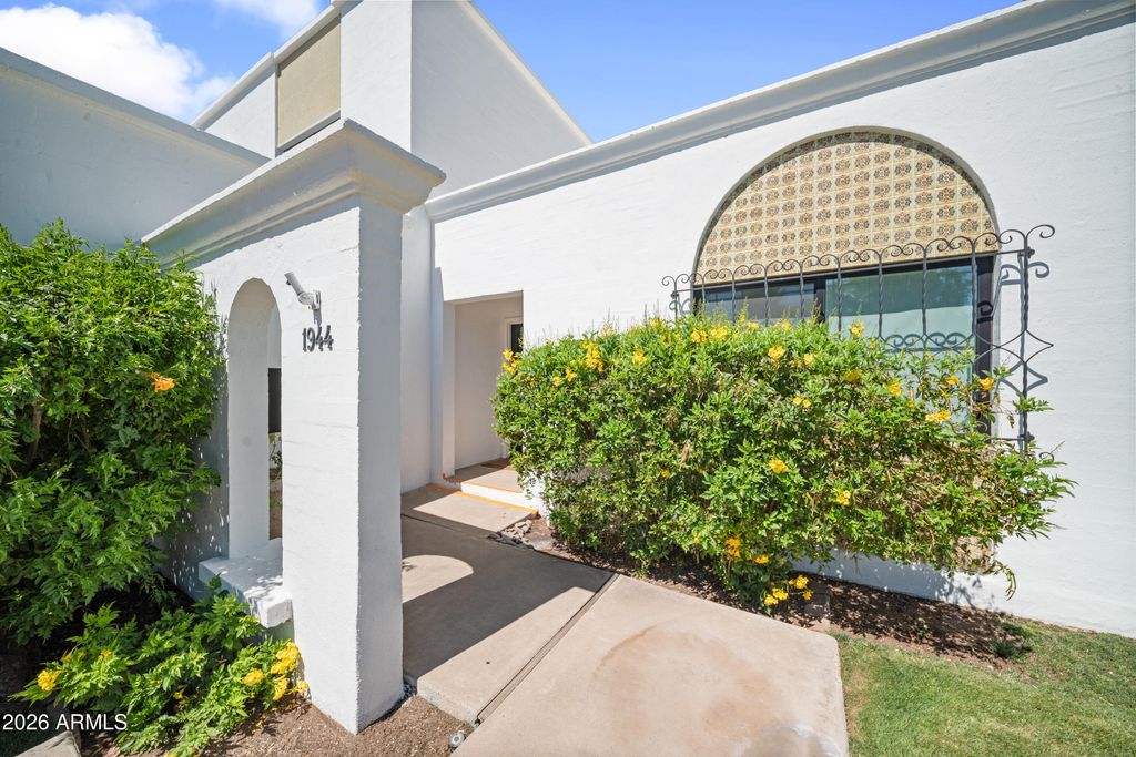 Photo of 1944 E Medlock Drive, Phoenix, AZ 85016 (MLS # 7002632)