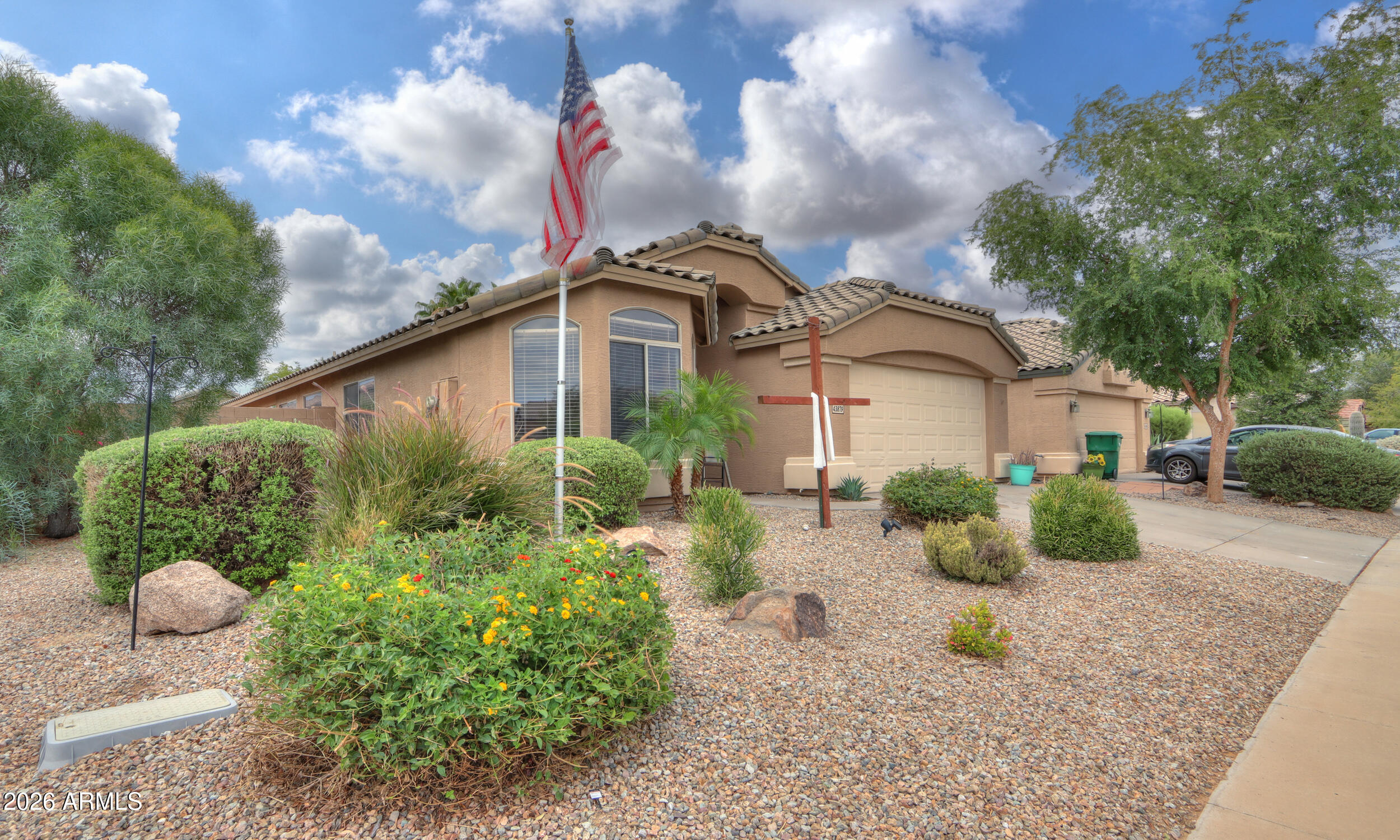 43879 W CAHILL Drive