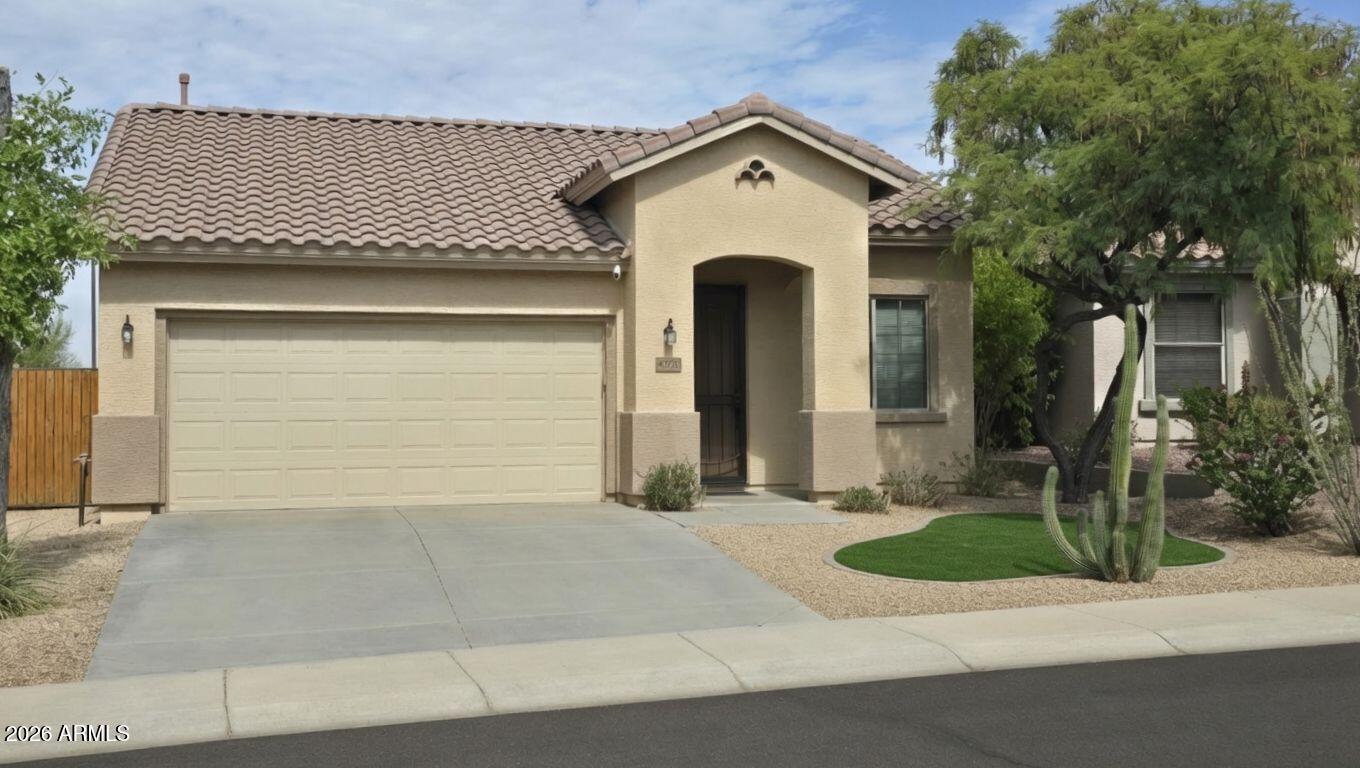 40720 N TRAILHEAD Way