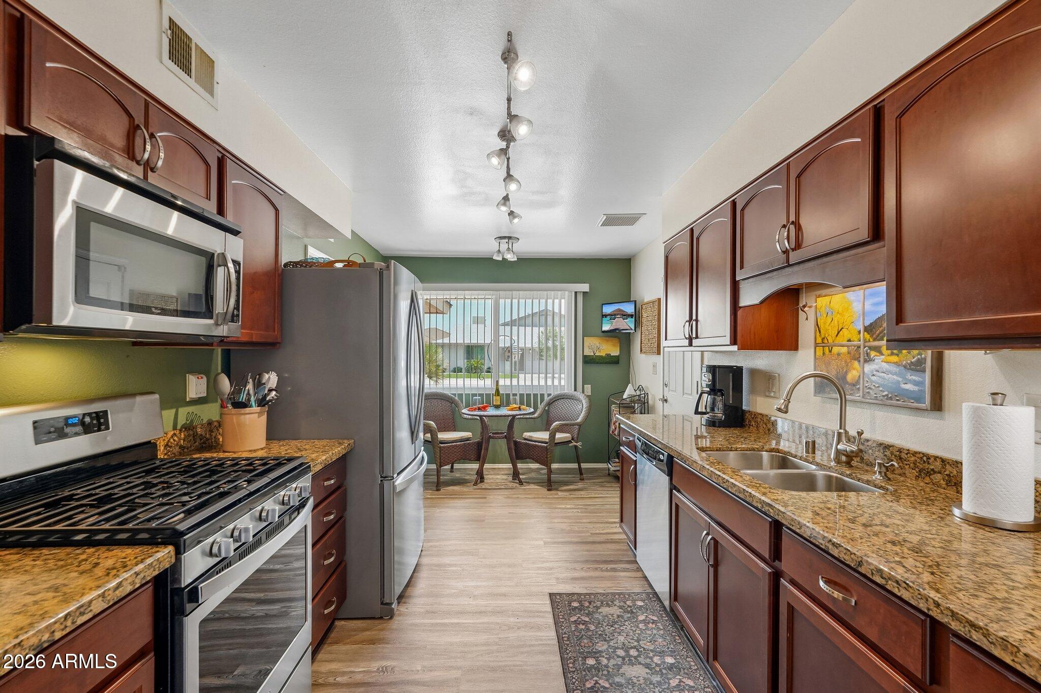 10908 W MEADE Drive