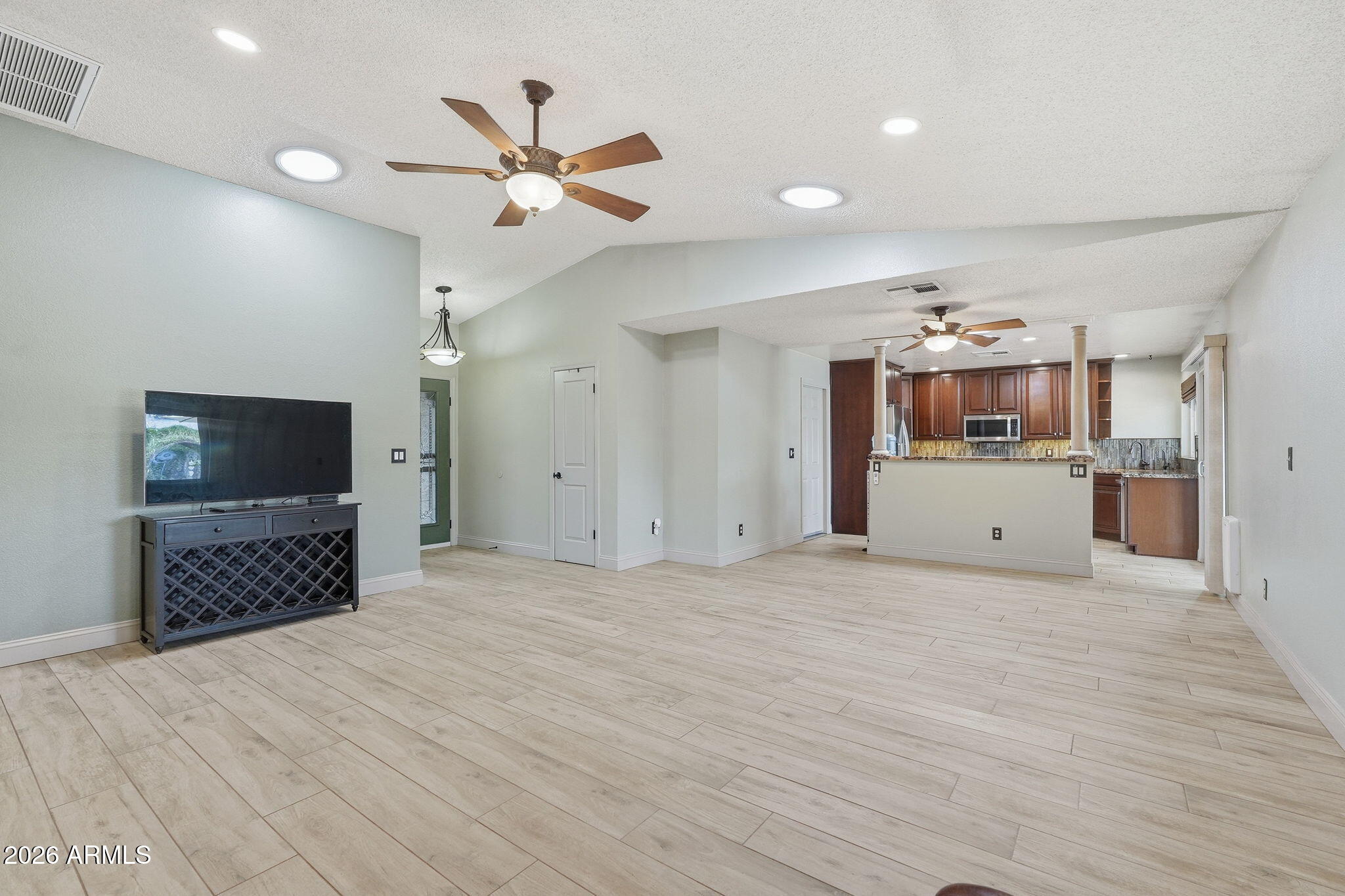 1628 W MCNAIR Street