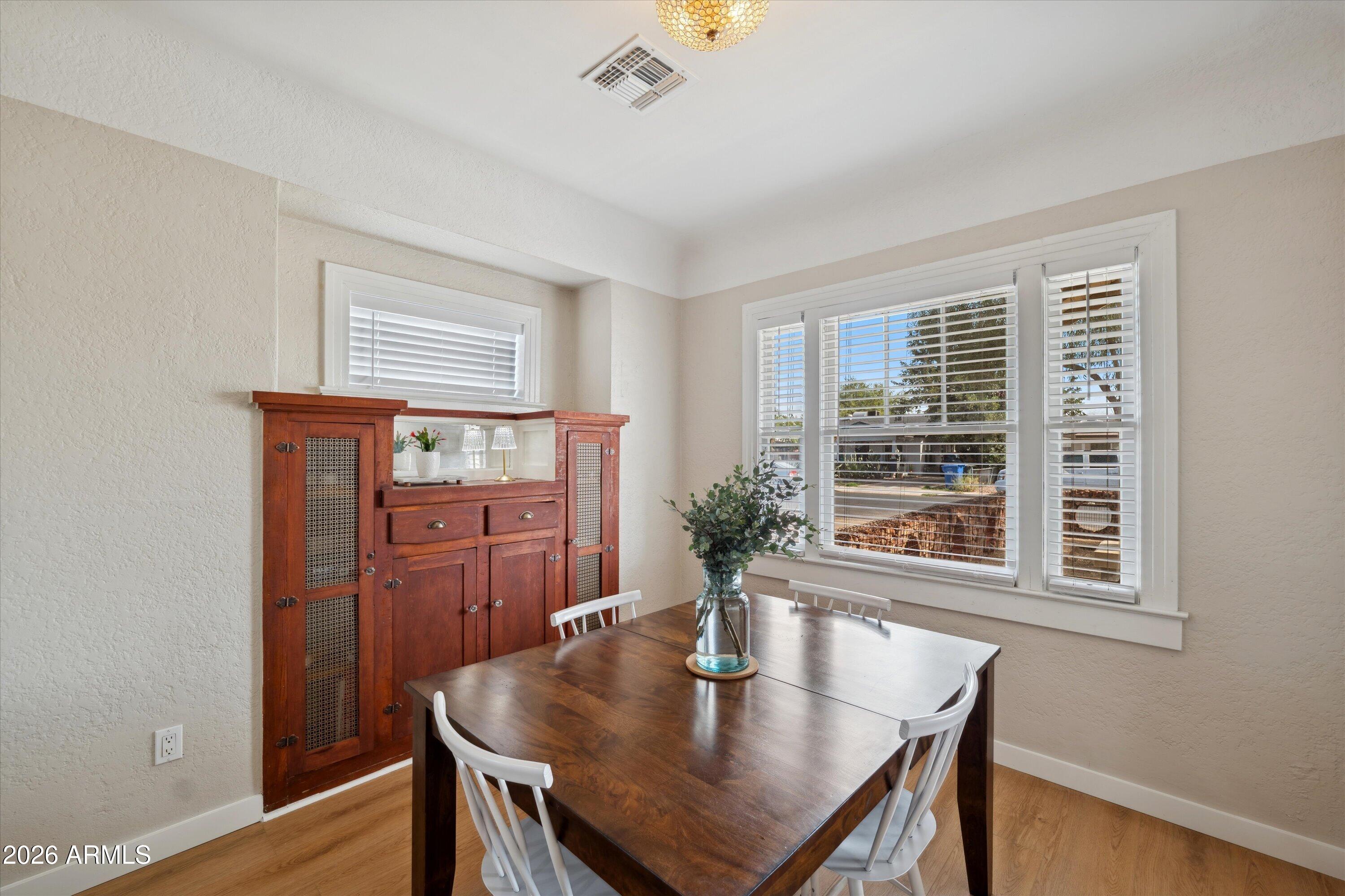 2218 N 21ST Place