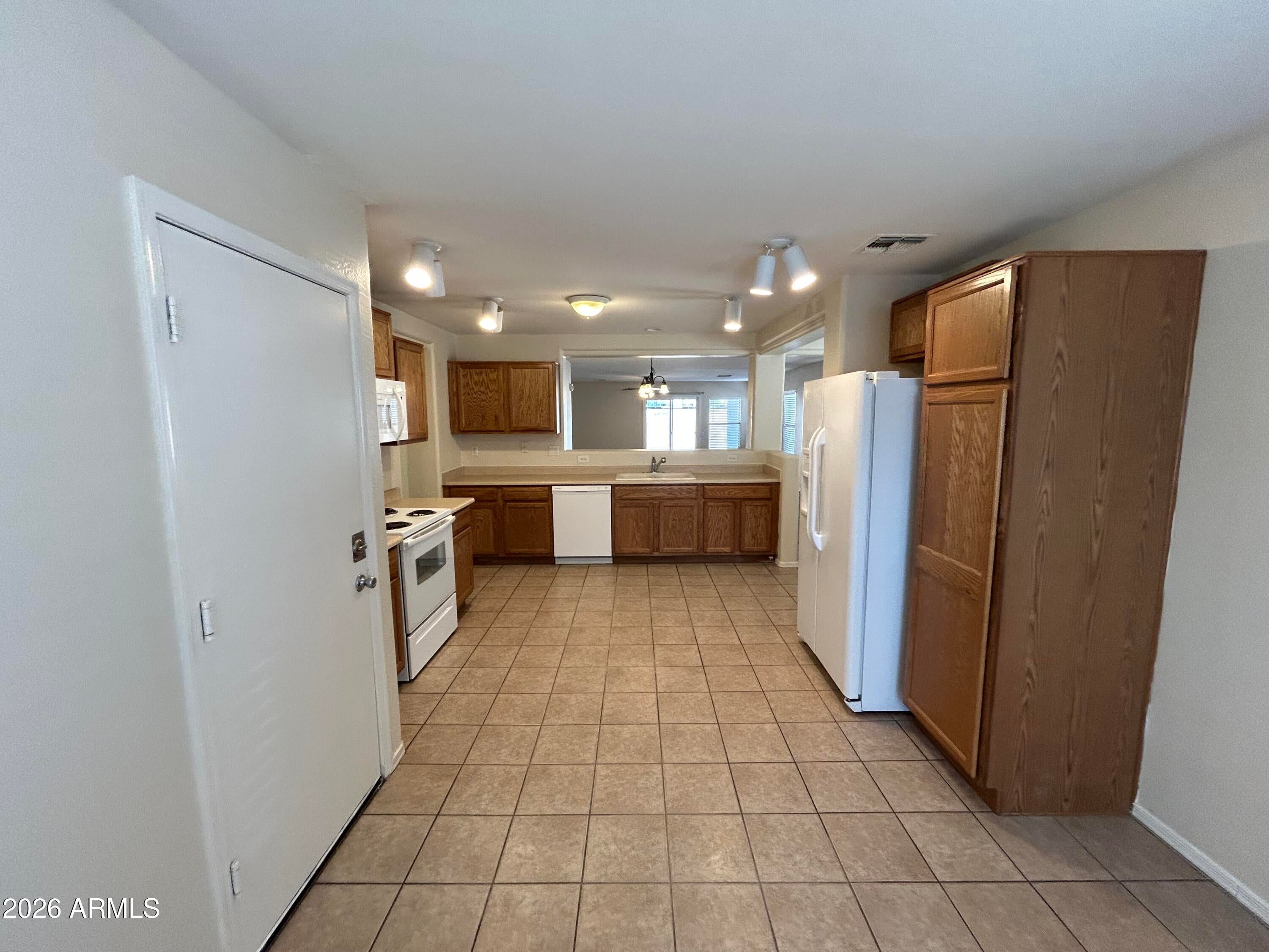 43893 W COWPATH Road