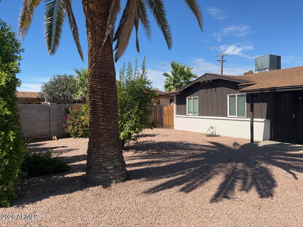 6010 N 21ST Drive
