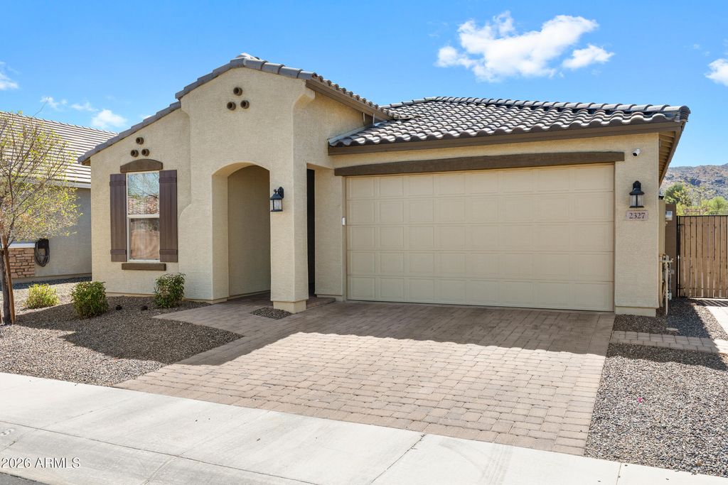 Photo of 2327 E Harwell Road, Phoenix, AZ 85042 (MLS # 7001222)