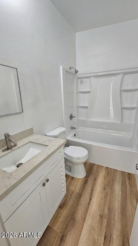 2202 W HEATHERBRAE Drive