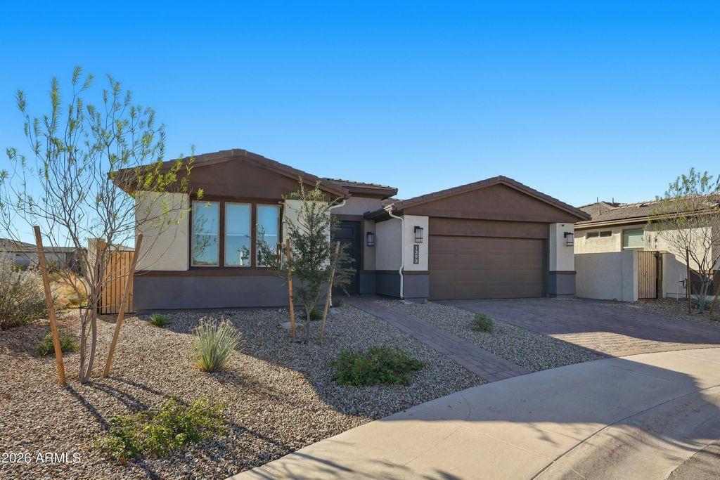 Photo of 1393 W Calle De Flores, San Tan Valley, AZ 85140 (MLS # 6967939)