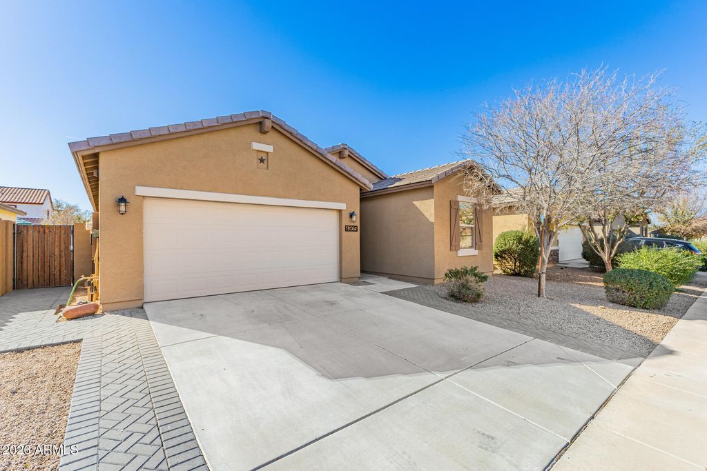 Photo of 4905 E Velasco Street, San Tan Valley, AZ 85140 (MLS # 6975626)