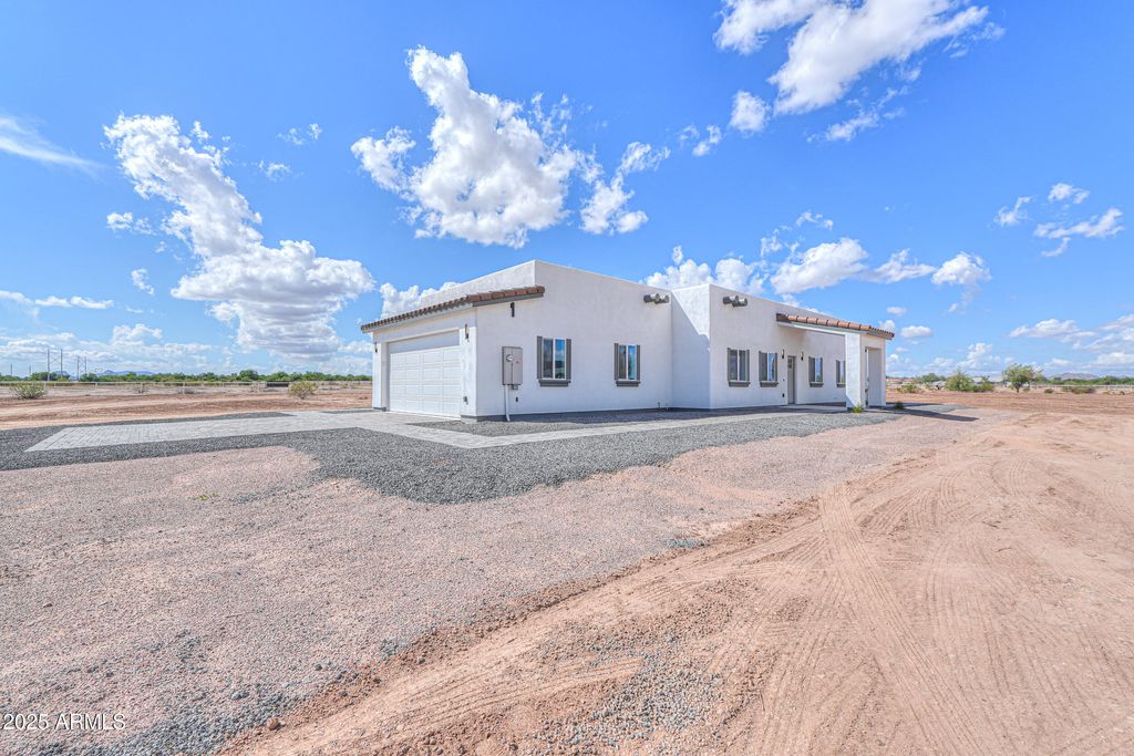 Photo of 40179 W Robles Road, Maricopa, AZ 85138 (MLS # 6925927)