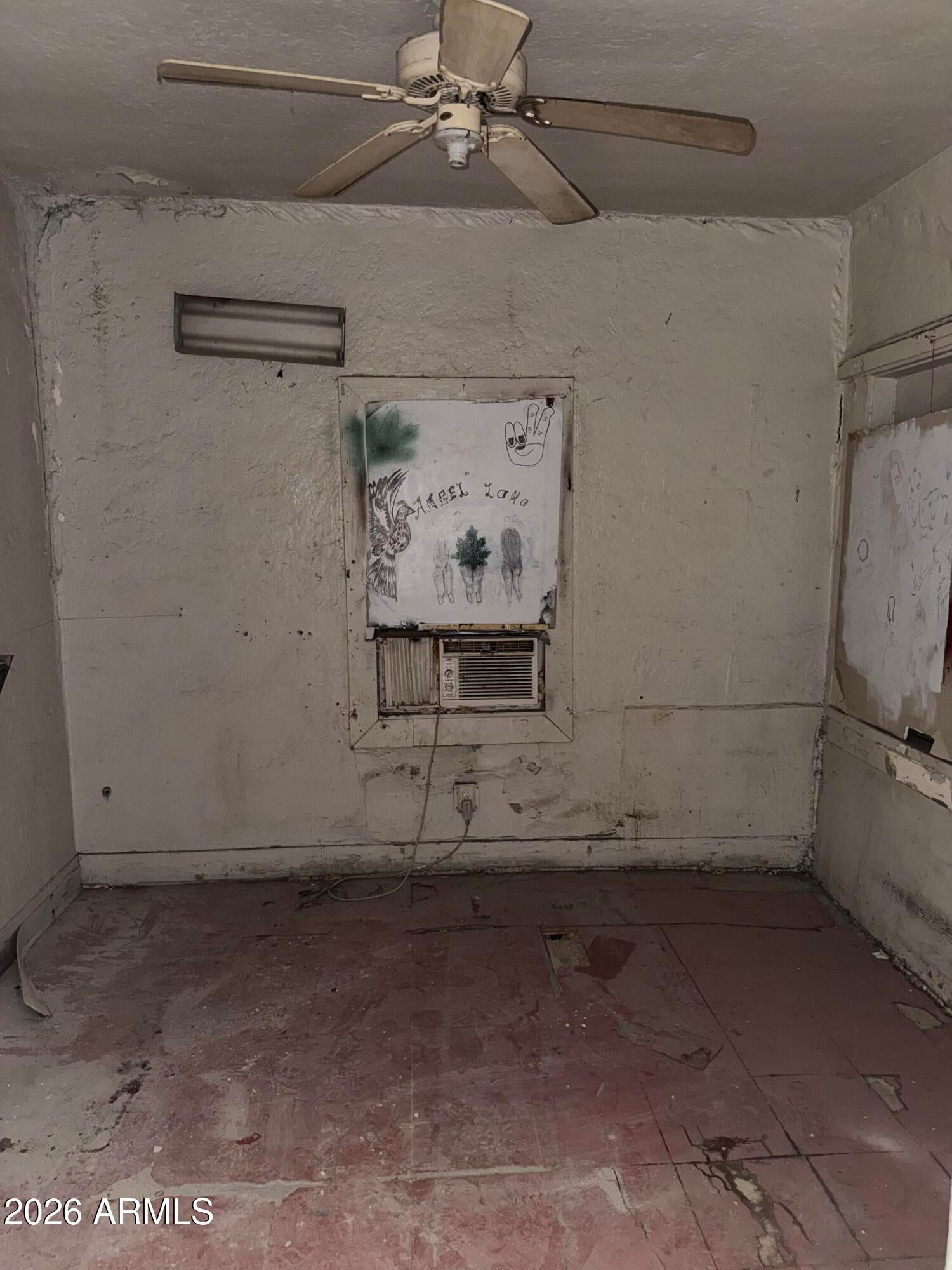 1427 S 13TH Place