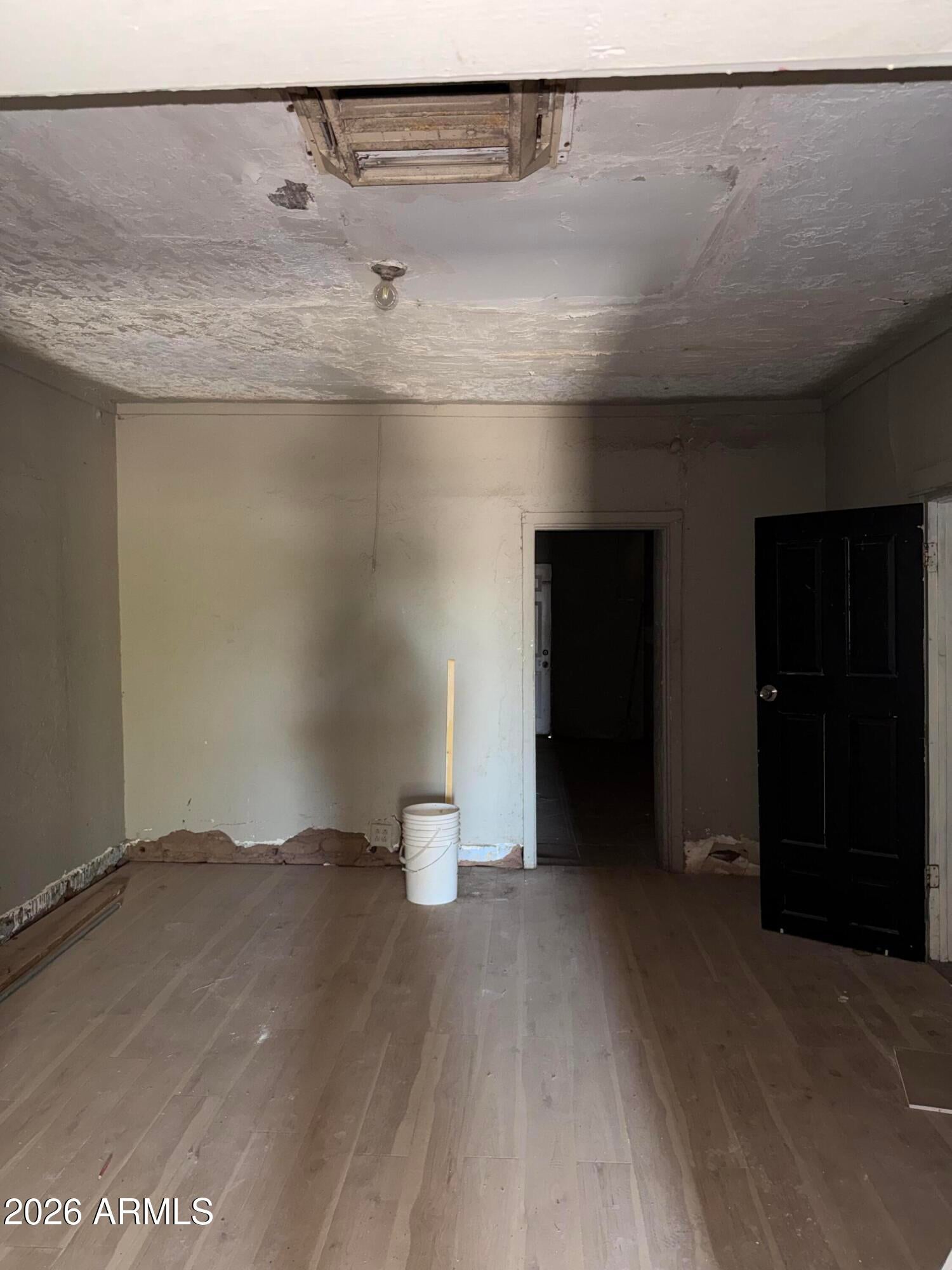1427 S 13TH Place