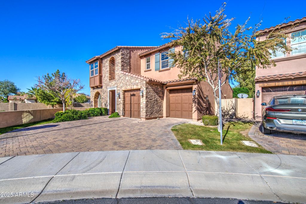 Photo of 2110 W Musket Place, Chandler, AZ 85286 (MLS # 6959761)