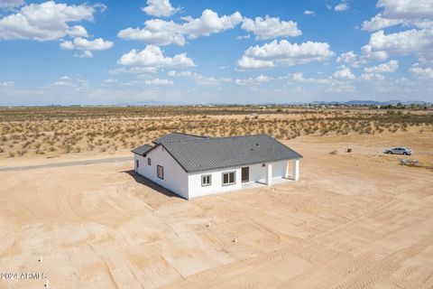 A home in Tonopah