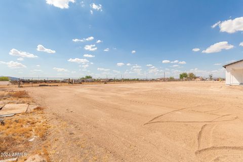 A home in Tonopah