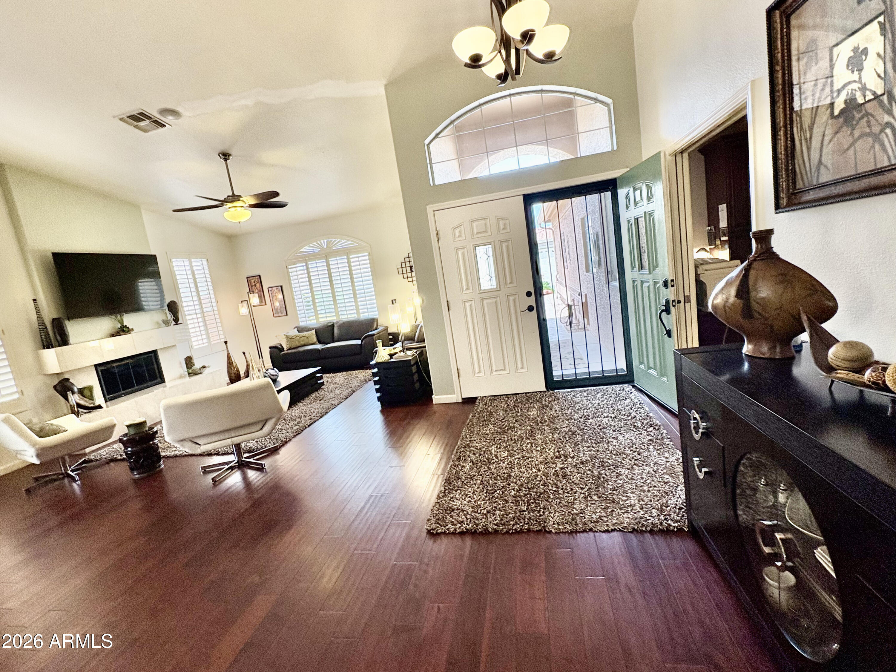 10031 E DIAMOND Drive