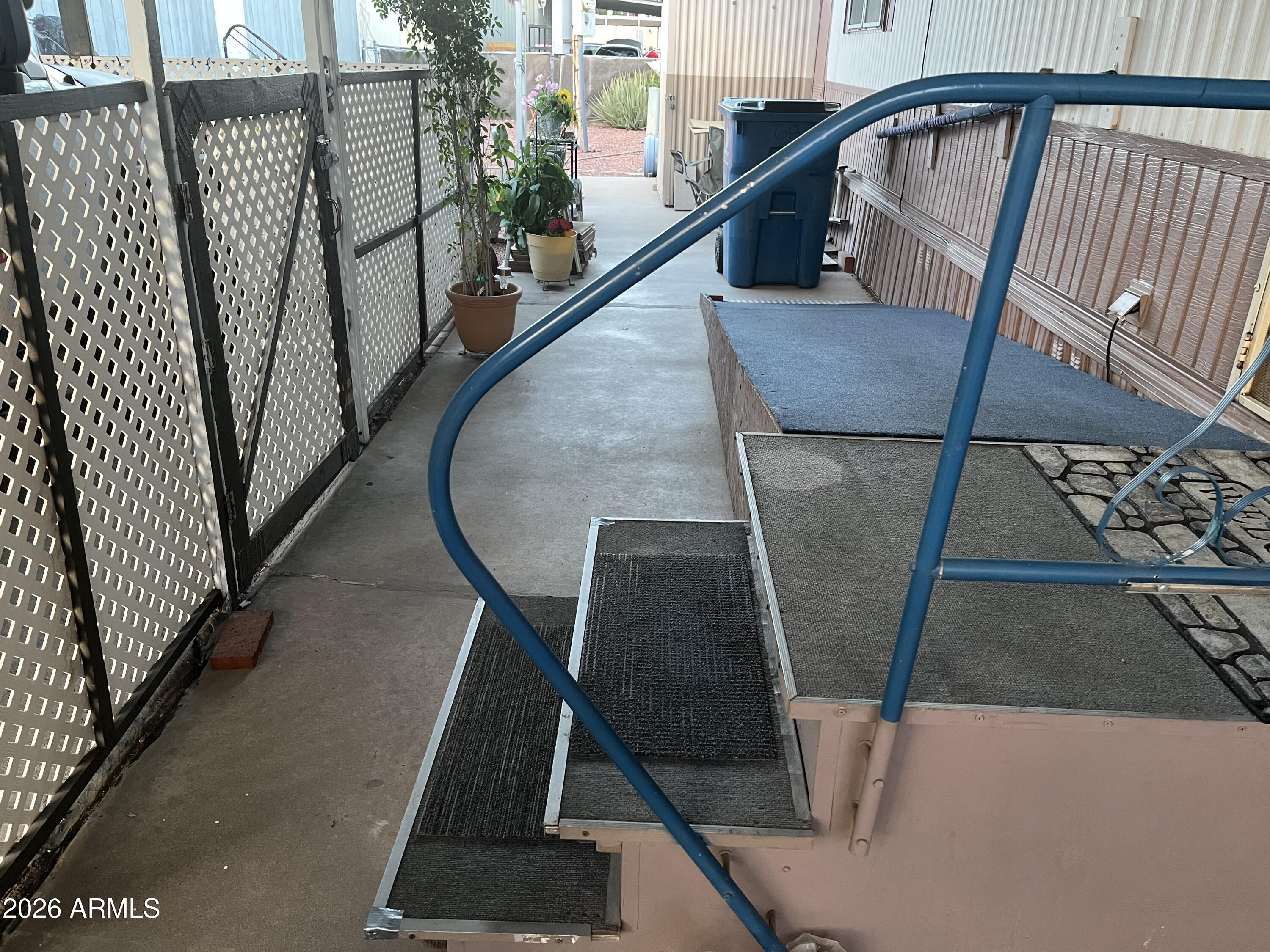 3150 W Glendale Avenue 68