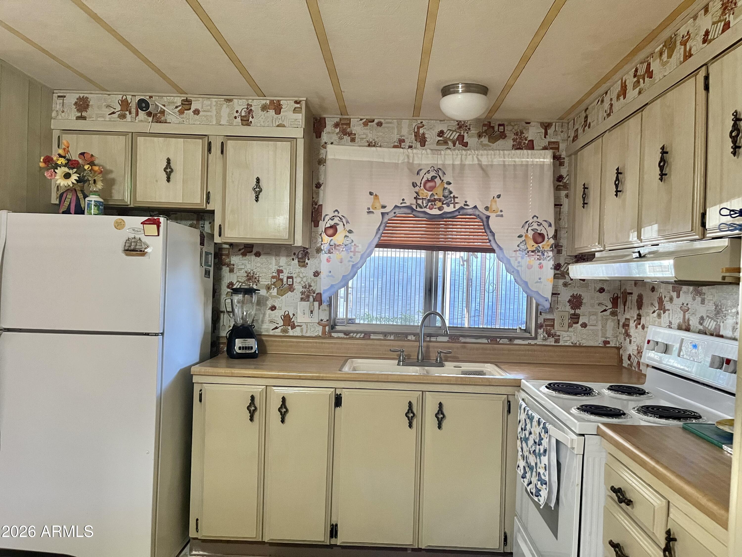 PHOENIX WEST MOBILE HOME COMMUNITY - Residential