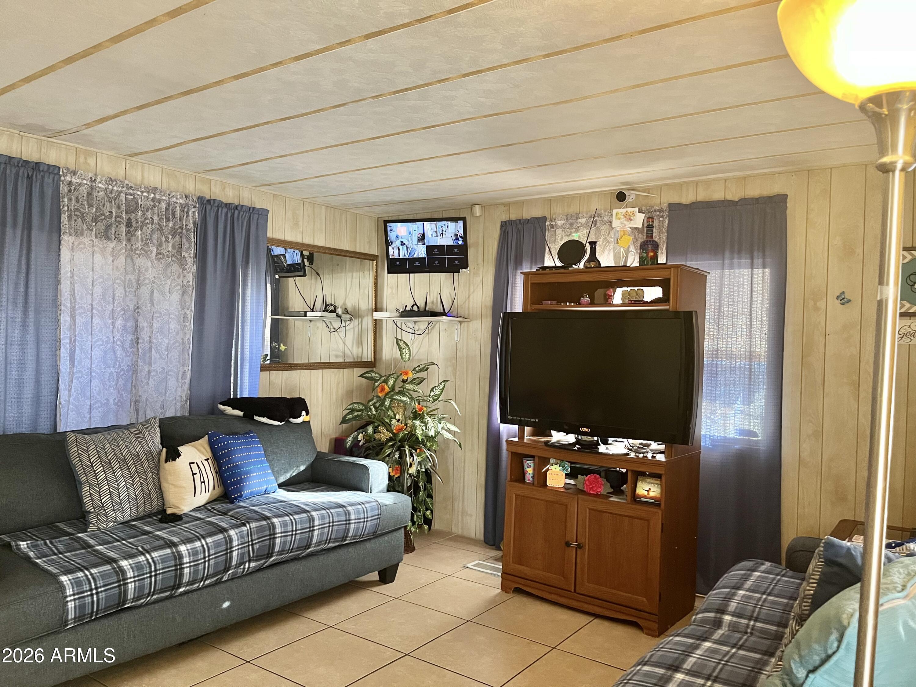 PHOENIX WEST MOBILE HOME COMMUNITY - Residential