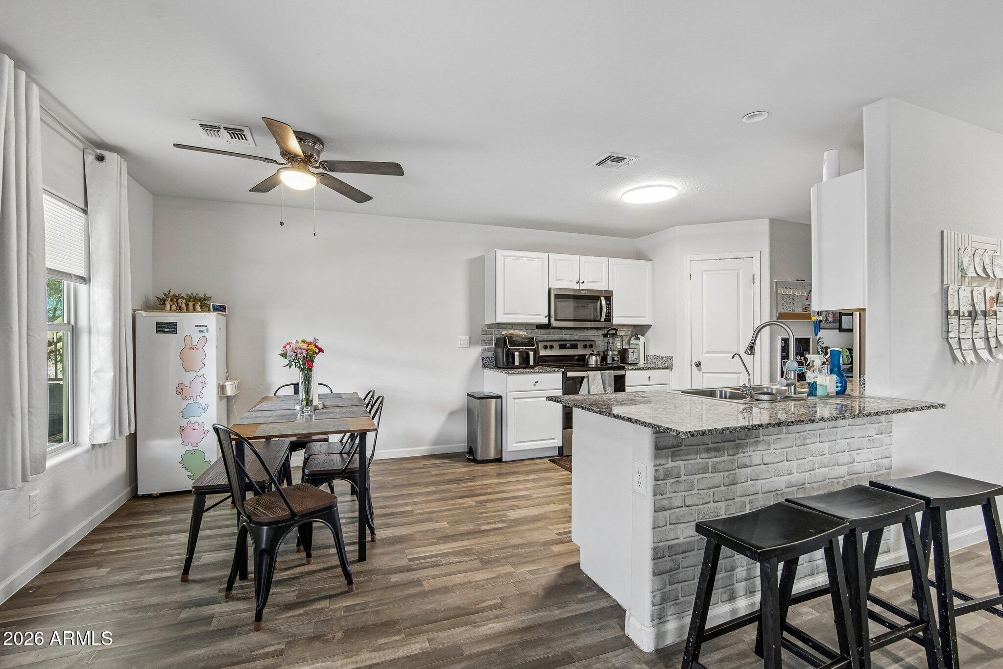 DOMINION CREEK - Residential